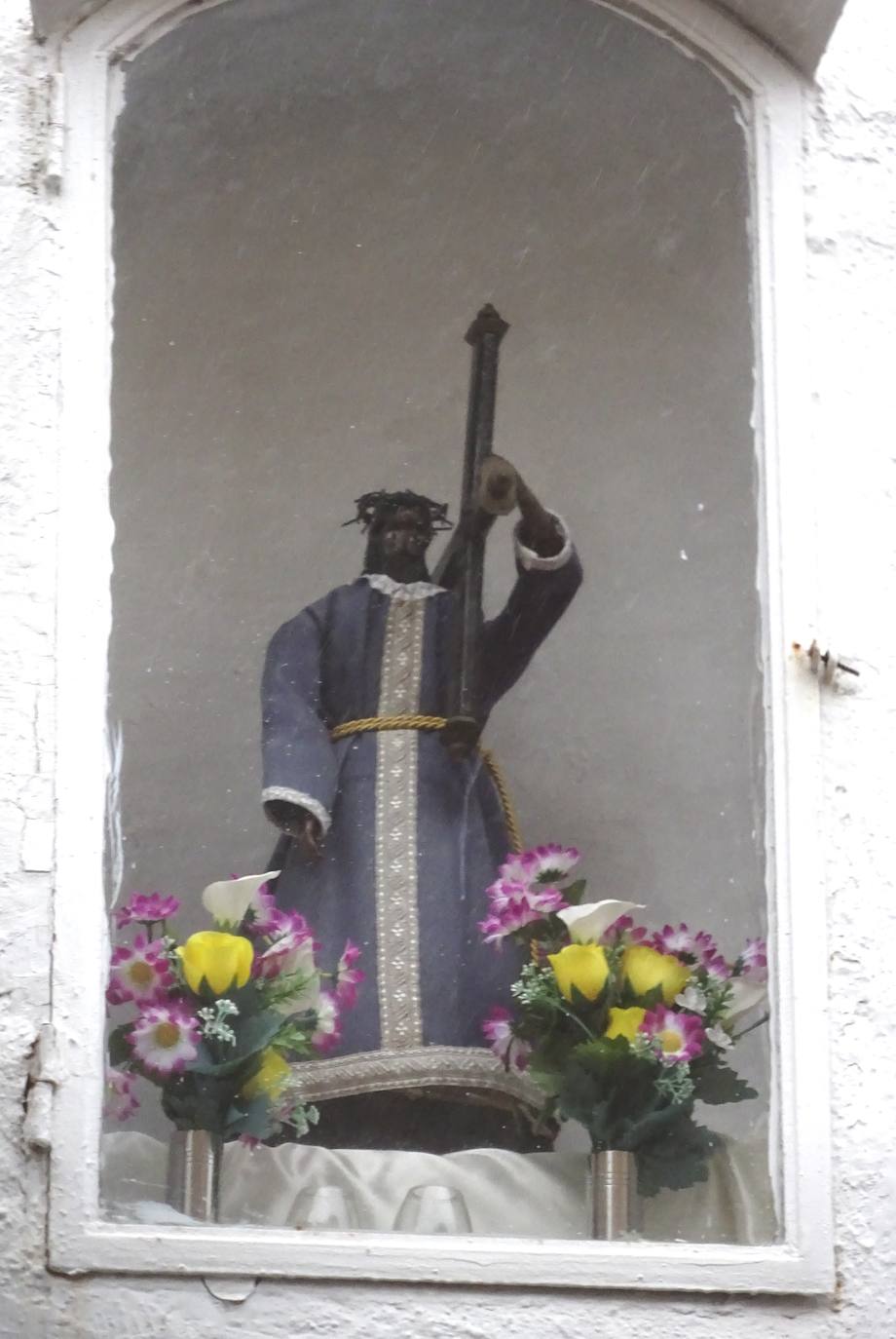 El peculiar Nazareno de la Puerta de Mérida.
