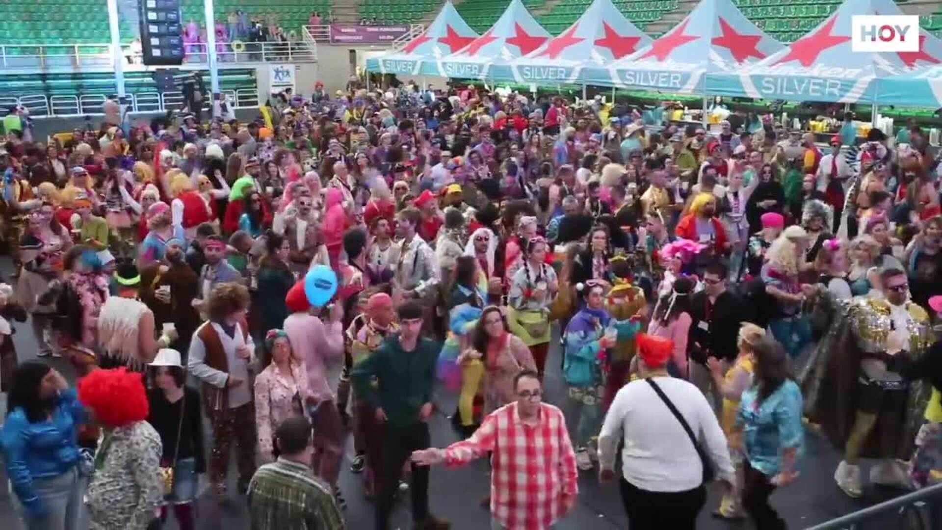 Más de 5.000 personas con disfraces variados dan colorido a la undécima edición de Horteralia