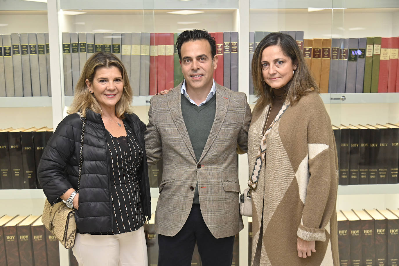 Dolores Benegas, Miguel Ángel Jaraíz y Carmen Touchard.