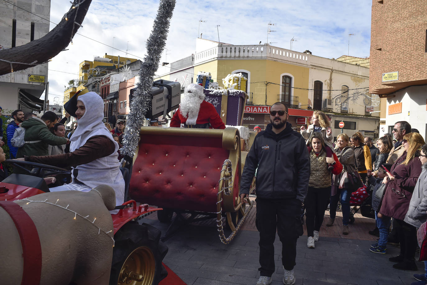 Fotos: Papá Noel llega a Badajoz para competir con los Reyes Magos