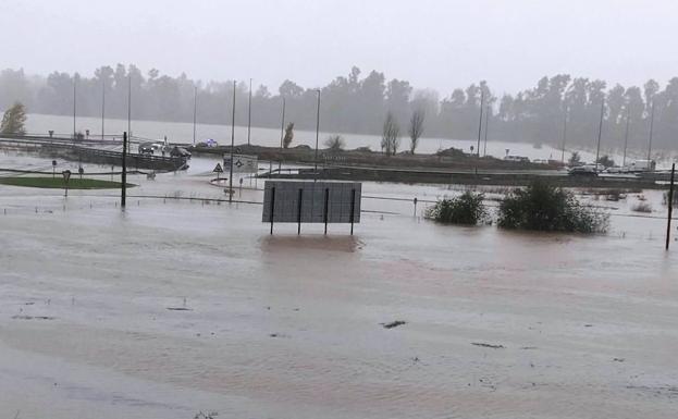 Los alumnos del colegio de educación especial Los Ángeles de Badajoz, evacuados