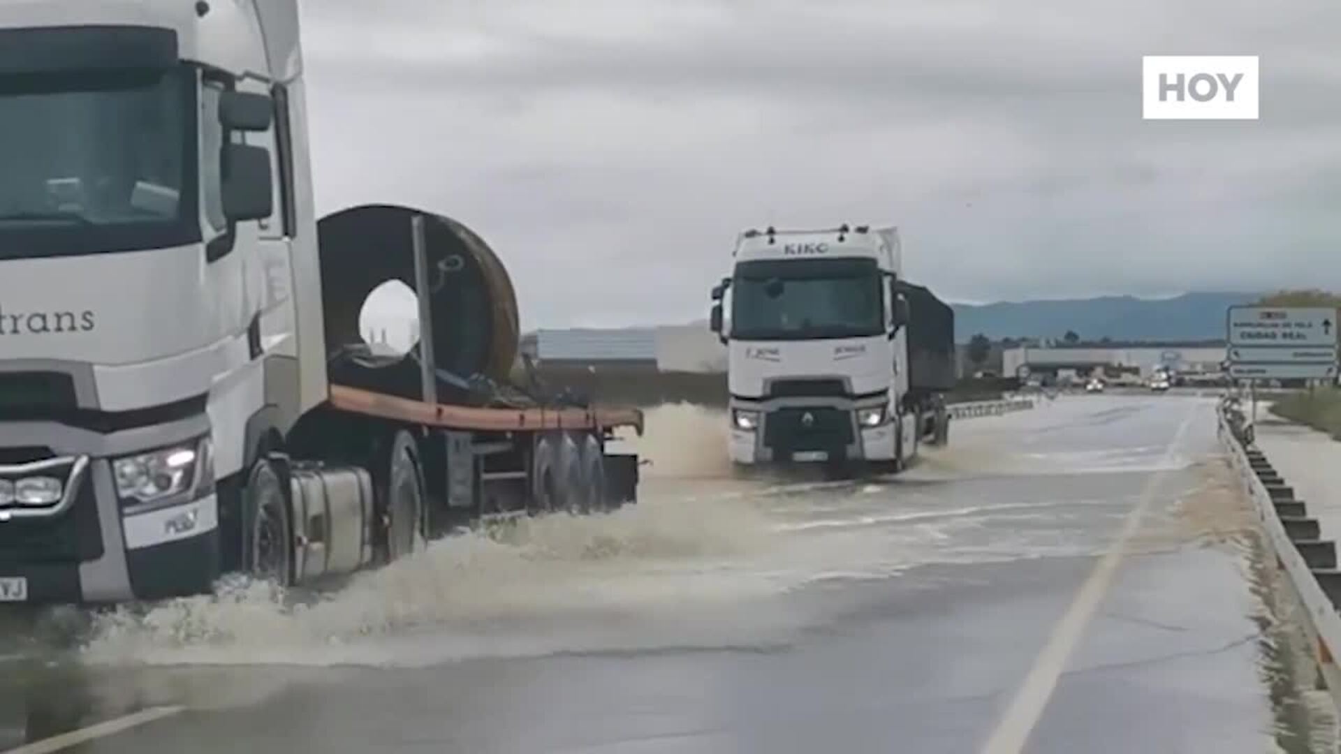 ​La carretera N-430 estuvo cortada durante horas en Valdivia​