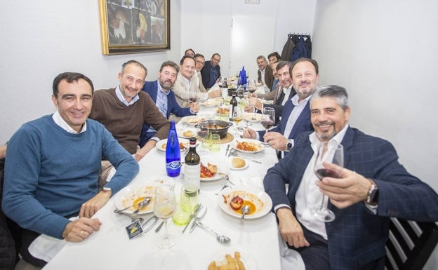 Corredores de seguros de Cáceres, en una comida este jueves en el 13 de San Antón. 