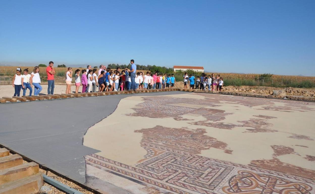 Recreación de los mosaicos en una de las estancias de la villa. 