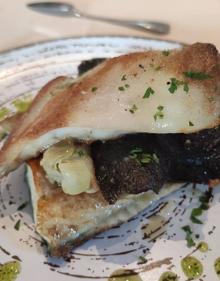 Imagen secundaria 2 - Arroz caldoso, paletilla de cordero y rodaballo.