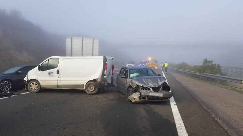 Fotos: Colisión múltiple en la EX-A1, cerca de Galisteo