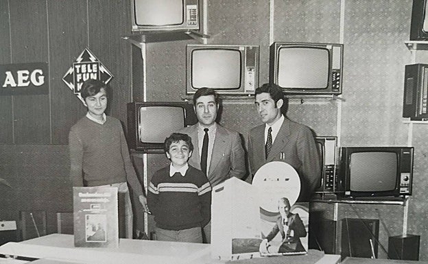 Electro-lar Agustín en los años setenta. 