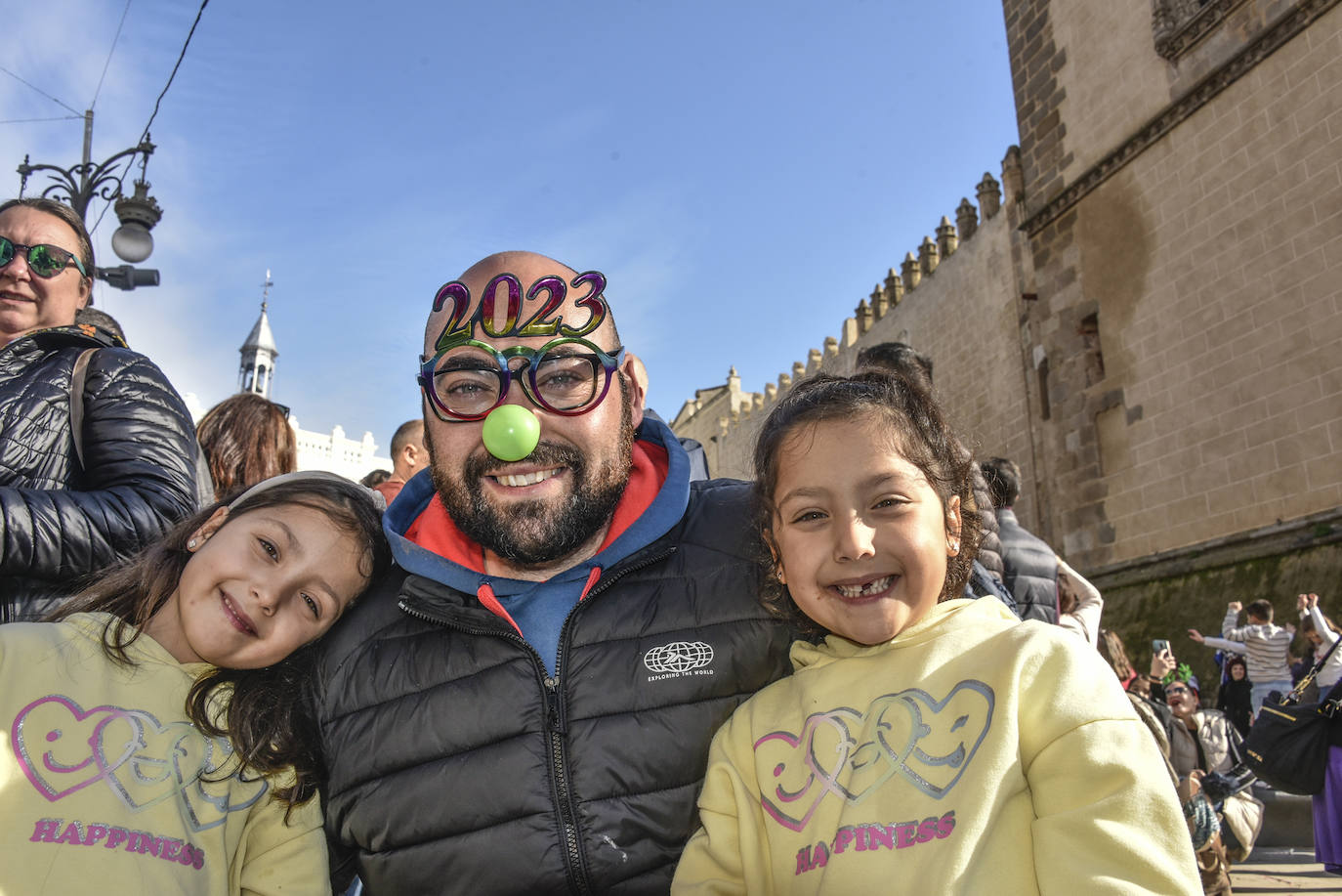 Fotos: La Nochevieja infantil llena la plaza de España de Badajoz