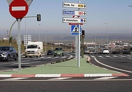Tramo en servicio de la Ronda Sureste a la altura de la carretera de la Montaña. La nueva licitación afecta a la conexión del ferial a la carretera de Badajoz.
