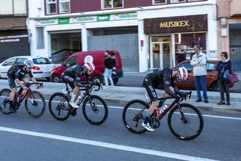 Las mejores imágenes de la primera etapa de la Vuelta a Extremadura