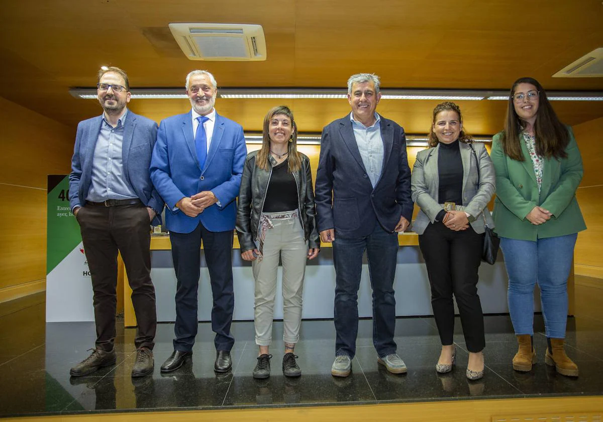 Mesa redonda sobre el municipalismo de la Diputación de Cáceres y el Diario HOY