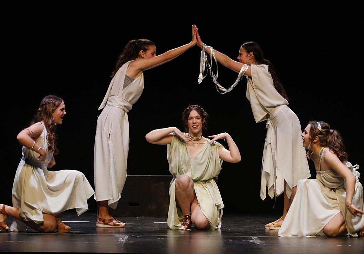 Representación de 'Hércules, el musical', dentro del festival Ies-Cena, en el Capitol.