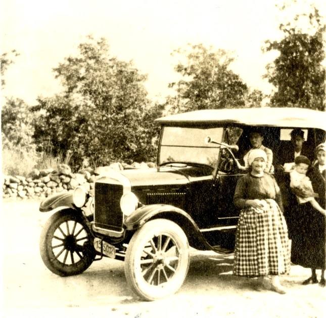 Coche que en 1926 utilizaban los médicos para luchar contra el paludismo en la provincia de Cáceres.