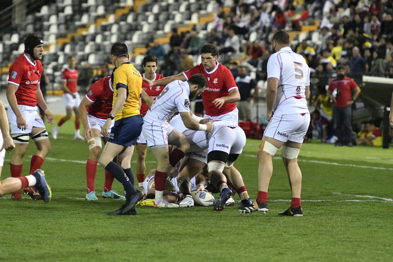 Unas 5.300 presencian en Badajoz la Europe Championship de rugby