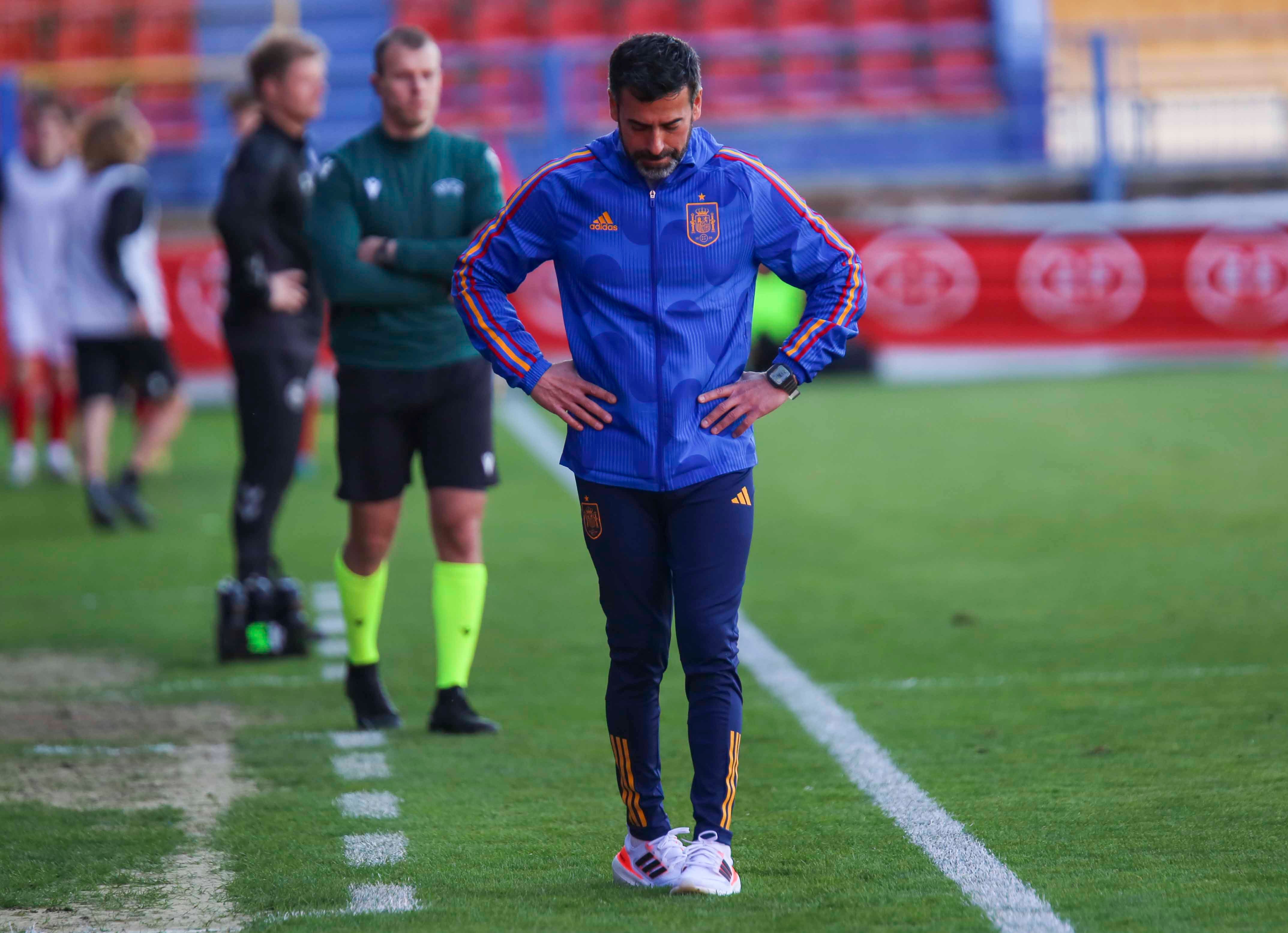 Empate sin goles entre España y Dinamarca en Almendralejo