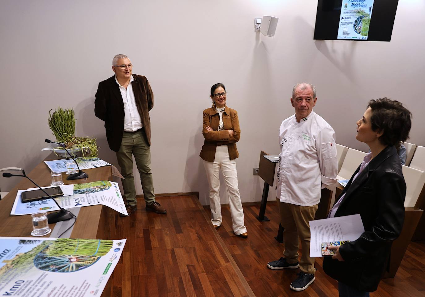 Imagen secundaria 1 - EEn la presentación de la Feria han intervenido el alcalde, la diputada provincial Raquel del Puerto y los coordinadores técnicos del evento.