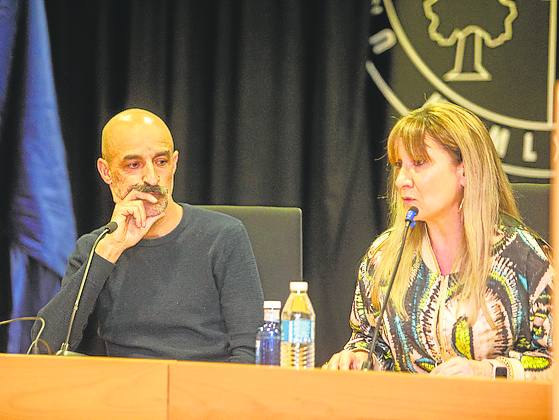 El escritor Jesús Carrasco en el aula Valverde