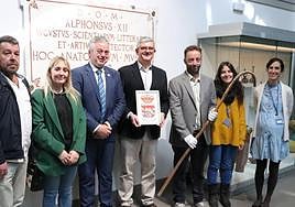 Entrega en Madrid del bastón que perteneció a Agustín Luengo Capilla.