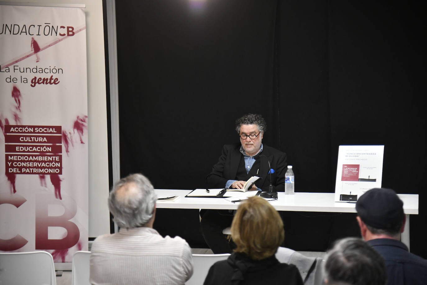 Acto por el Día de la Poesía.