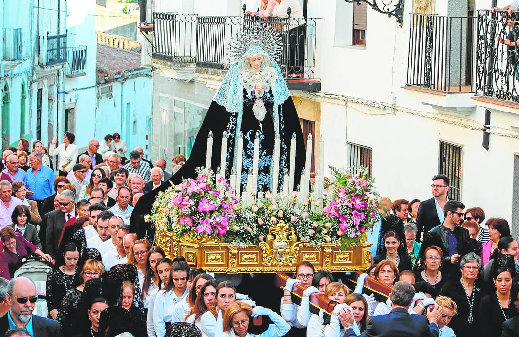 La Dolorosa en el Santo Entierro.