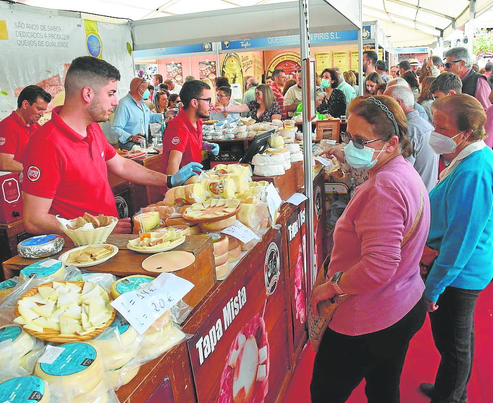 El queso portugués es un habitual en el certamen trujillano.