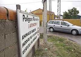 Entrada al polígono ganadero, en la zona norte de Cáceres.