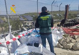 Dos arrestados por robar mil kilos de cobre de una subestación eléctrica en Galisteo