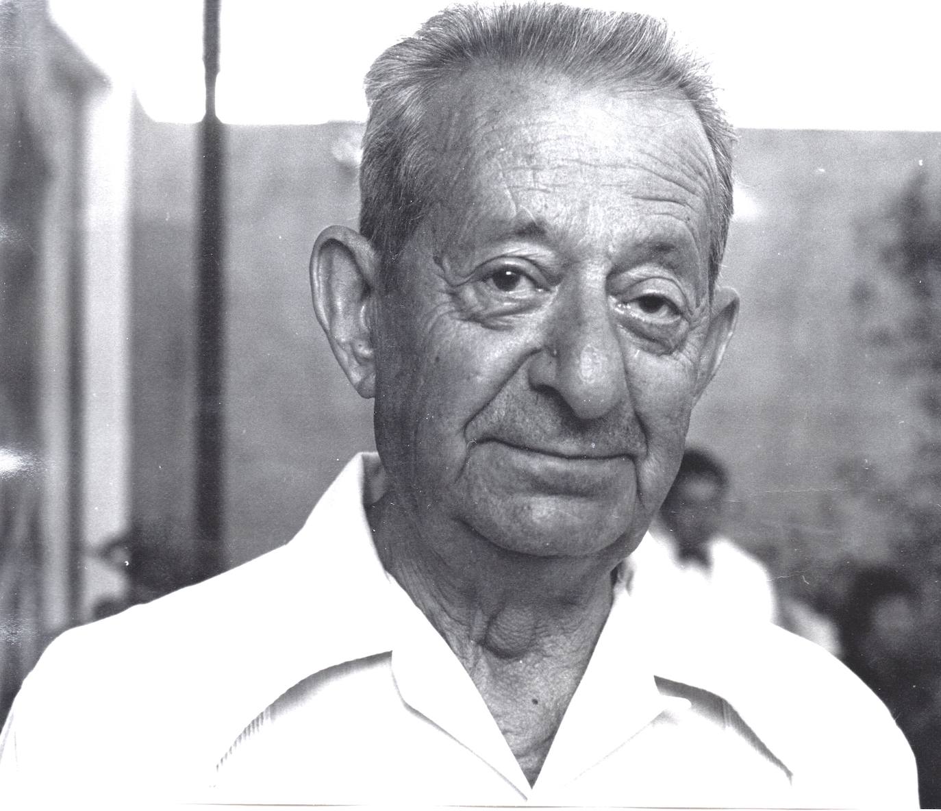 Eliseo se murió en México en 1986. Su sobrino nieto Jorge de Buen lo recuerda así: «Era un hombre de un encanto inacabable. Teniendo todas las excusas para quejarse, solo nos transmitió el gusto por la vida. Su historia fue la del triunfo del amor fraterno sobre toda adversidad».