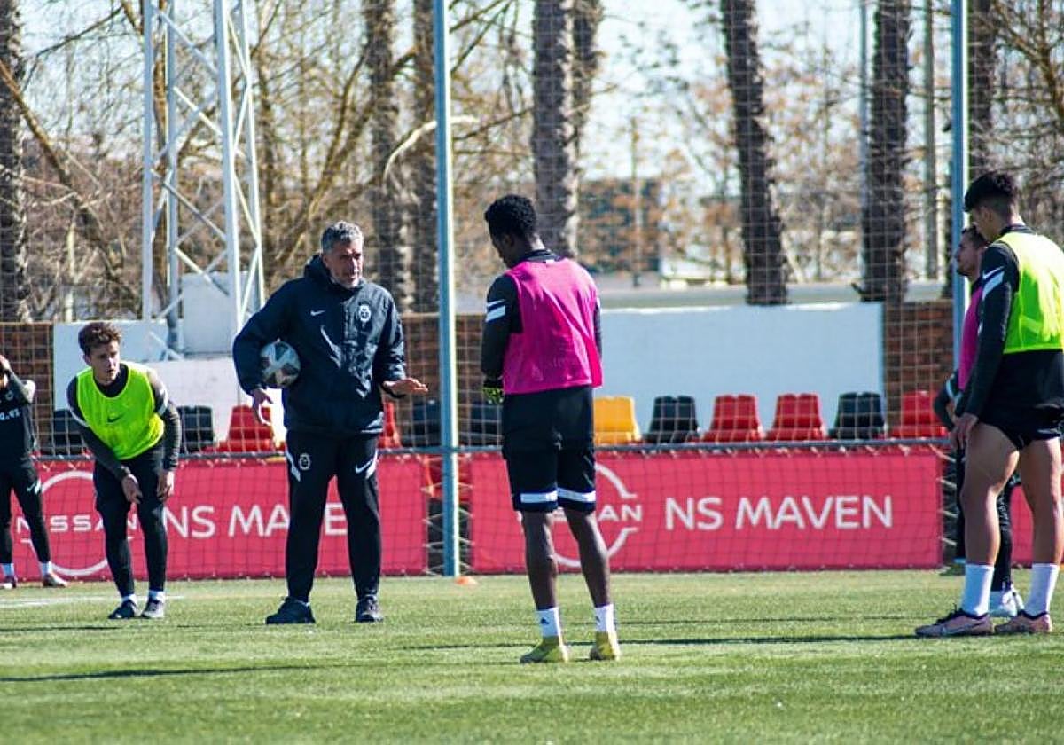 Último entrenamiento de los rojinegros.