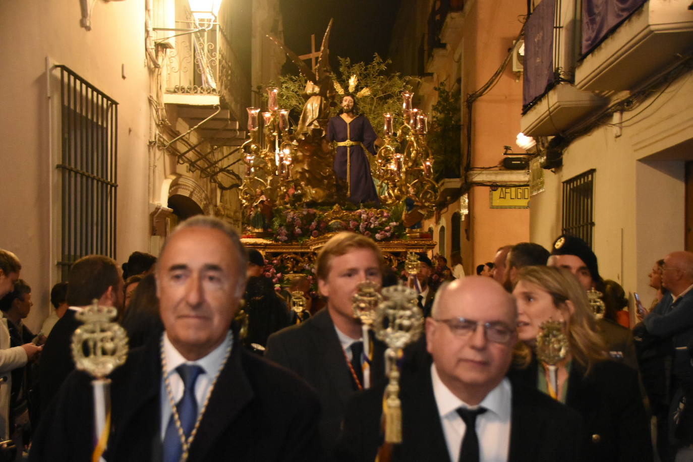 La hermandad de los comerciantes vive con intensidad el Lunes Santos