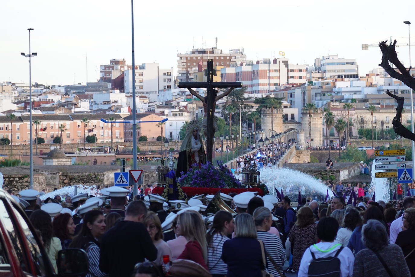 Badajoz vibra en el Martes Santo