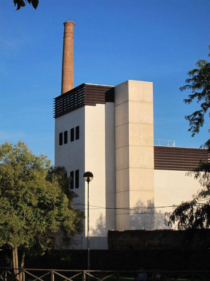 El viejo molino se ha convertido en el Espacio para la Creación Joven de Cáceres.