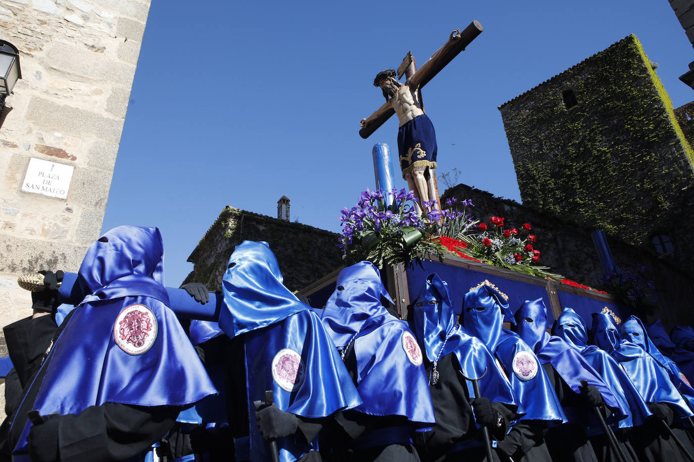 Pasos: Nuestro Padre Jesús de la Expiración de la Arguijuela y Nuestra Madre y Señora de Gracia y Esperanza. Cofradía: Ilustre Hermandad de Penitencia y Cofradía de Nazarenos de Nuestro Padre Jesús de la Expiración de la Arguijuela y Nuestra Madre y Señora de Gracia y Esperanza.