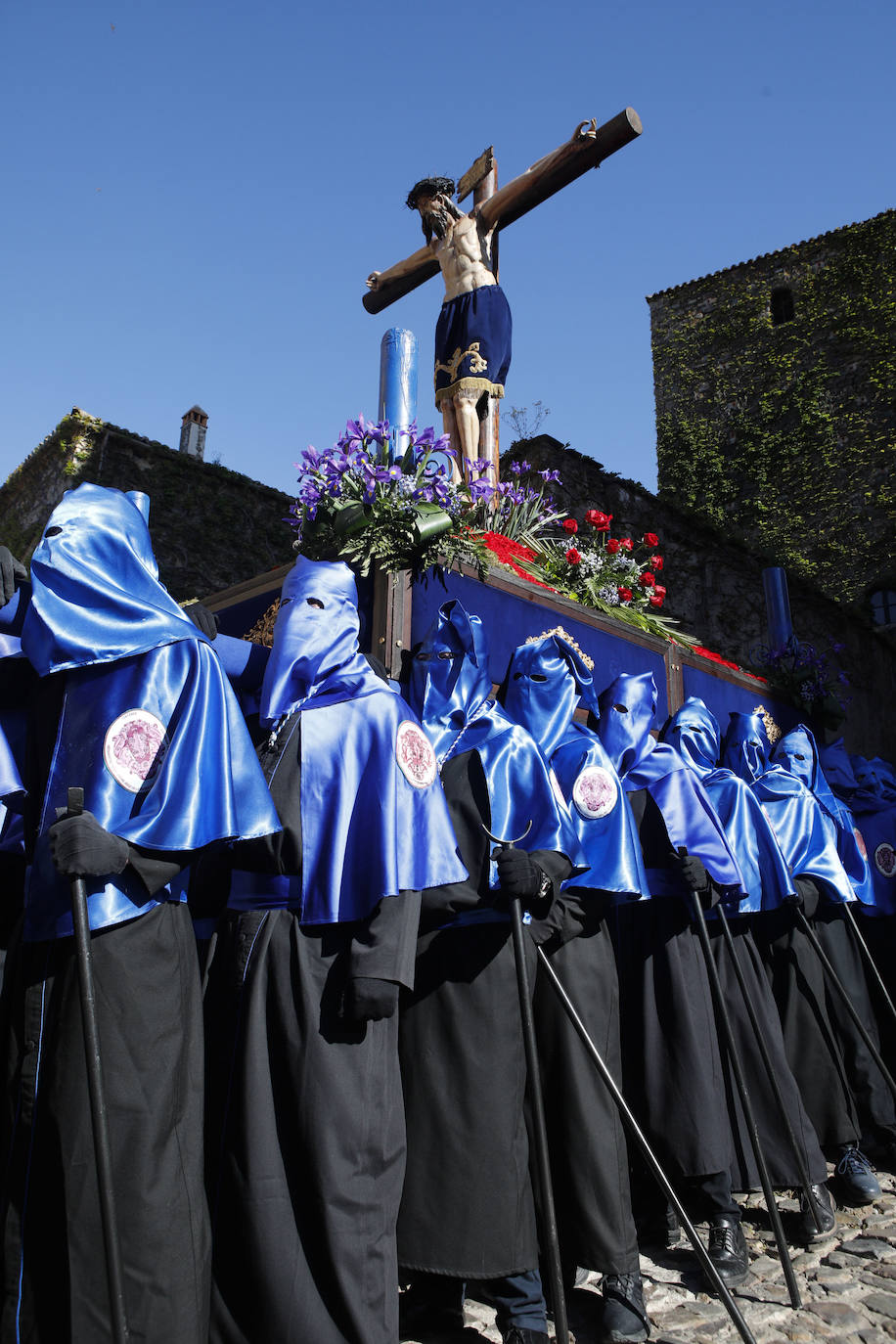 Pasos: Nuestro Padre Jesús de la Expiración de la Arguijuela y Nuestra Madre y Señora de Gracia y Esperanza. Cofradía: Ilustre Hermandad de Penitencia y Cofradía de Nazarenos de Nuestro Padre Jesús de la Expiración de la Arguijuela y Nuestra Madre y Señora de Gracia y Esperanza.