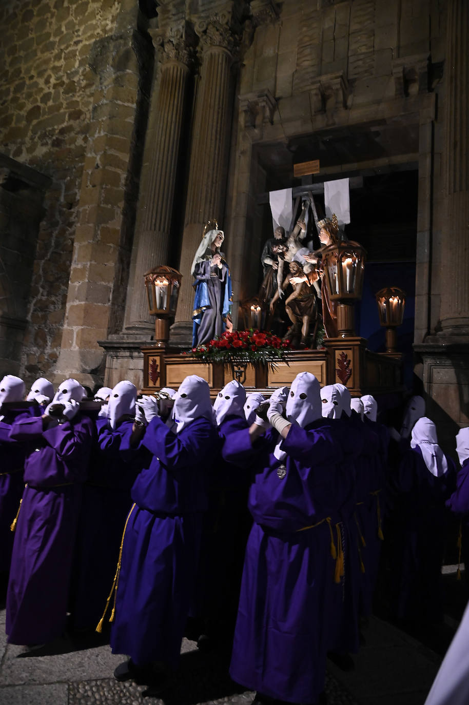 El Viernes Santo placentino, en imágenes