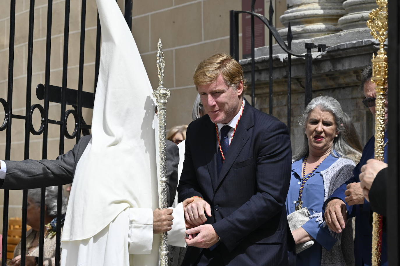 Domingo de Resurrección en Badajoz. Cofradía Santísimo Cristo Resucitado, que ha sacado en procesión los pasos del Cristo Resucitado y de María Santísima de la Aurora.