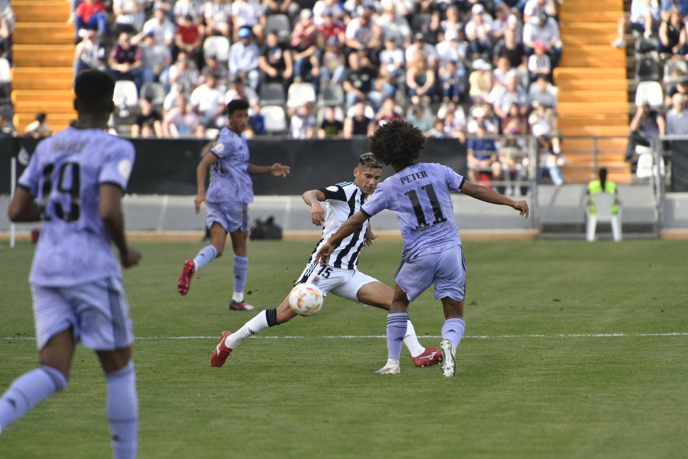 Imágenes del partido entre el CD Badajoz y el R. Madrid Castilla