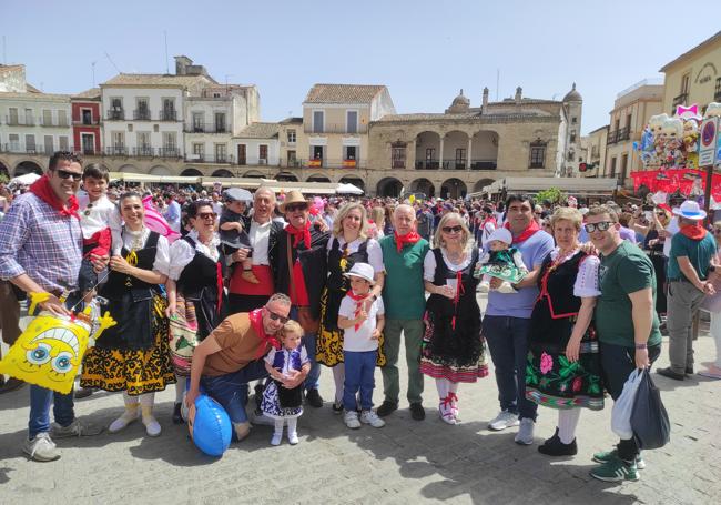 El ambiente familiar predomina en Trujillo este domingo.