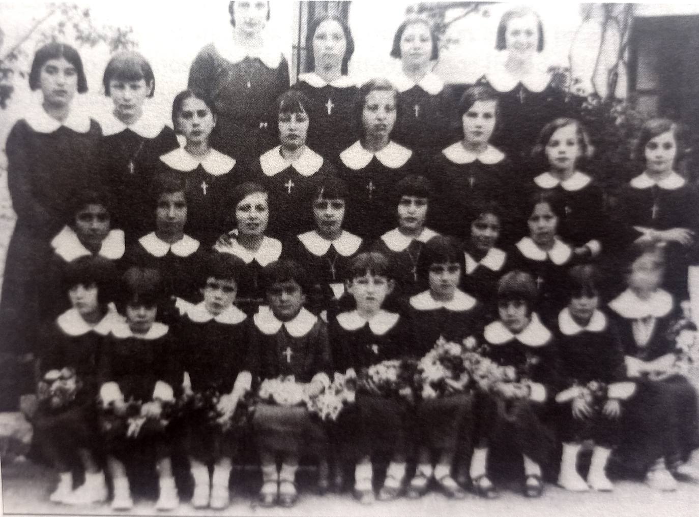 Año 1933. Colegio de Monjas de la Doctrina Cristiana de Brozas.