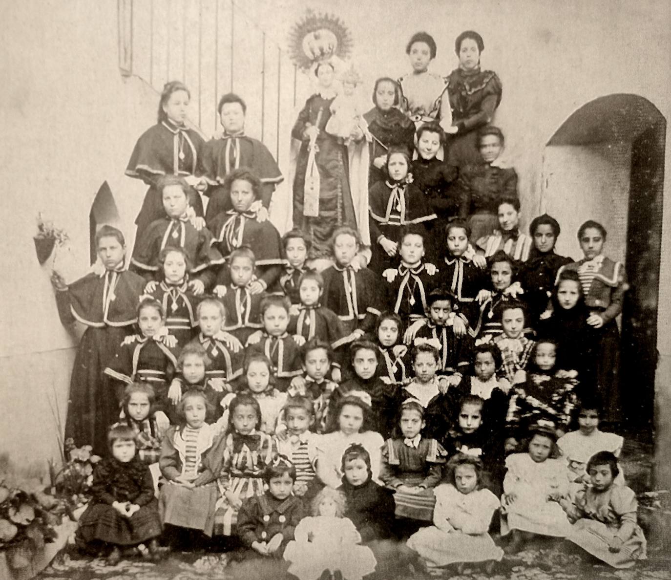 1898. Colegio de Las Carmelitas de Trujillo.