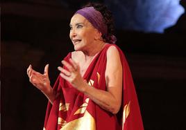 El paso de Nuria Espert, musa del Teatro Romano, por los escenarios extremeños
