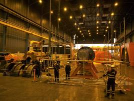 Trabajos de recarga en la central nuclear de Almaraz.