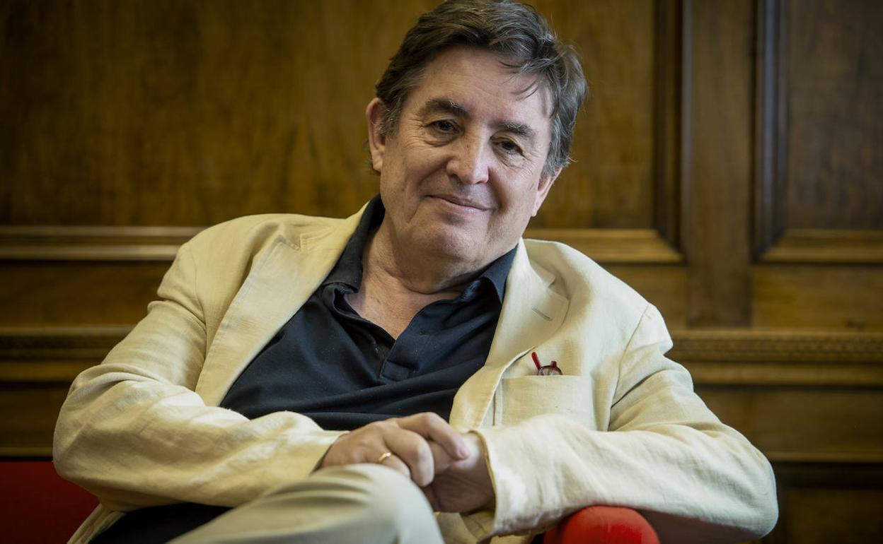 Luis García Montero.