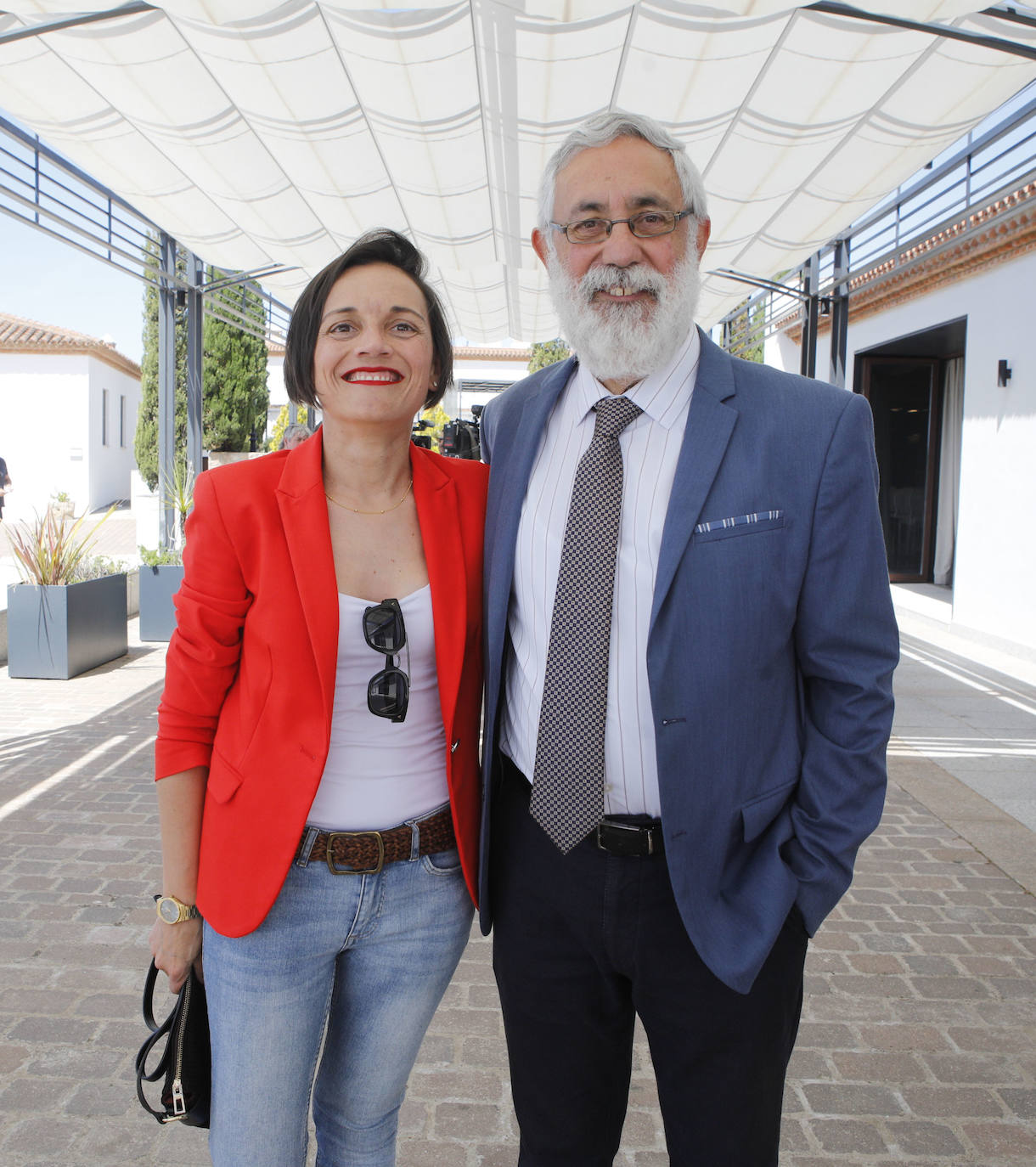 Maricruz Sánchez, de Círculo Empresarial y Jose Antonio García, subdelegado del Gobierno en Cáceres