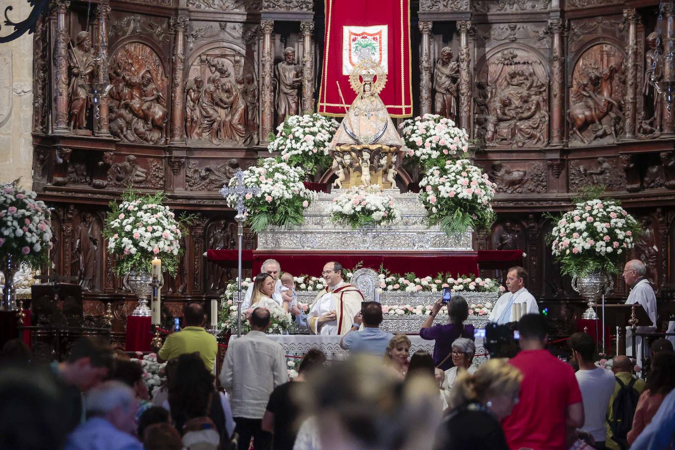 Presentación de los niños a la Virgen de la Montaña