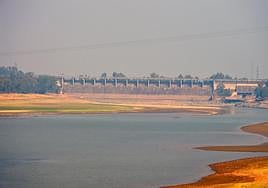 Presa de Valdecaballeros, de la que se abastecen los habitantes de Valdecaballeros y Castilblanco.