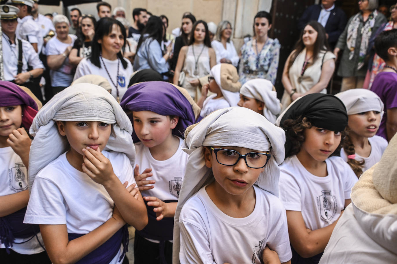 La Cruz de Mayo recorre el casco antiguo de Badajoz