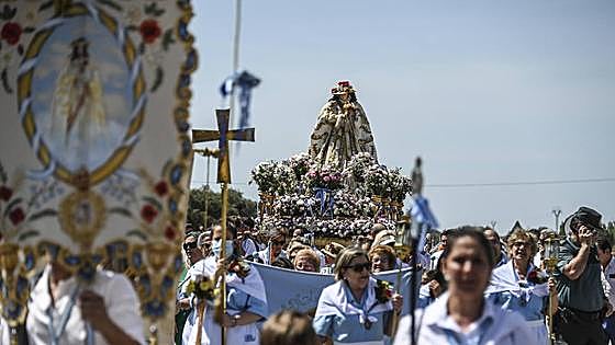 ¡Agua, virgencita, agua y salud para todos!
