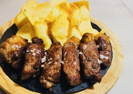 Imagen secundaria 1 - Guía para comer en Los Alféreces, la plaza más gourmet de Badajoz