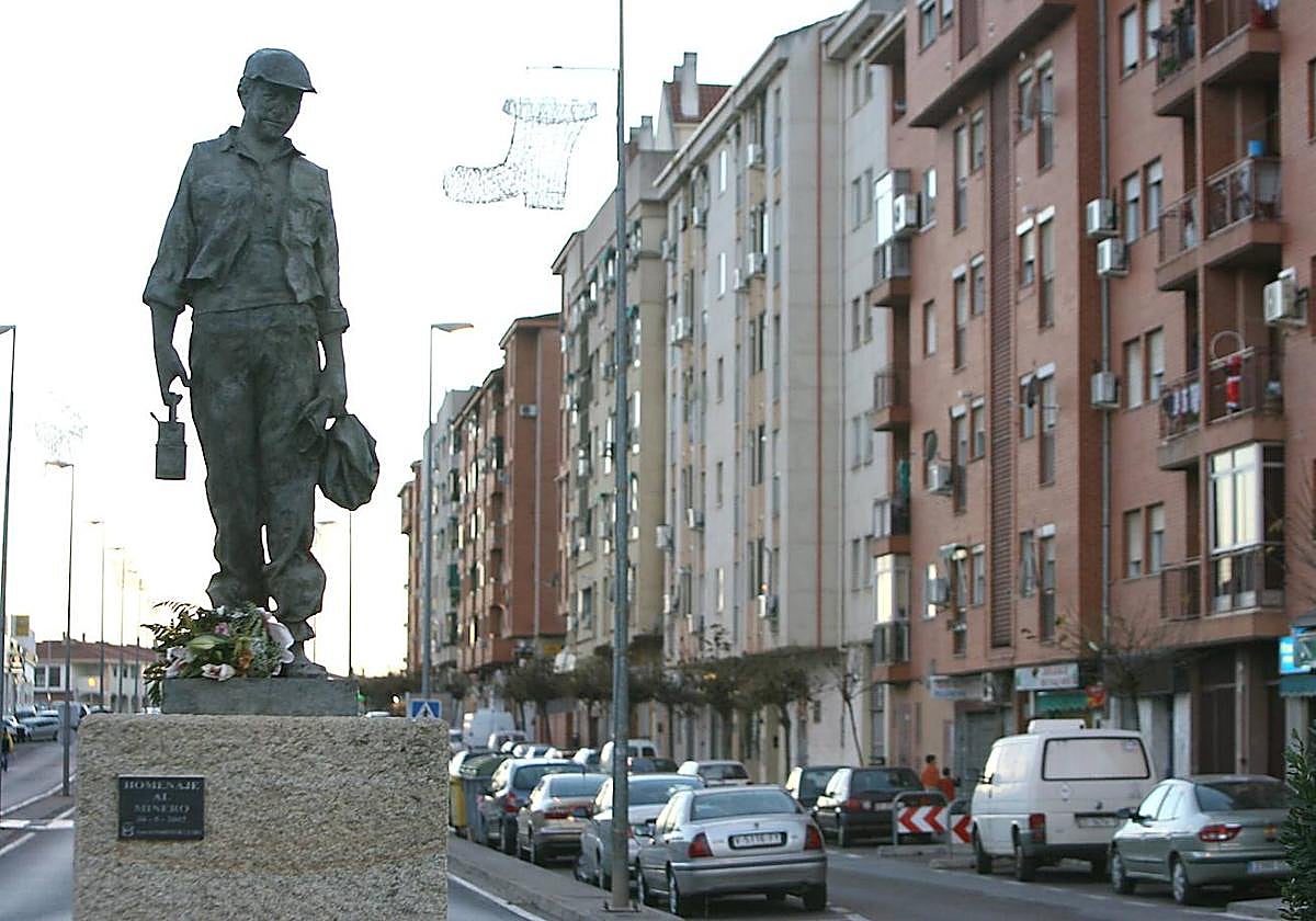 Avenida de la Constitución en la barriada de Aldea Moret de Cáceres.